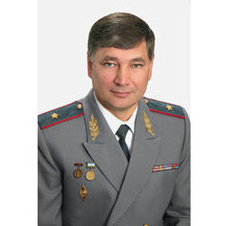 Поздравляем с днем рождения генерал-майора полиции Мухаметшина Фаима Баязитовича!
