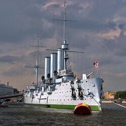 17 ноября 1948 г. на вечную стоянку был пришвартован легендарный крейсер «АВРОРА»