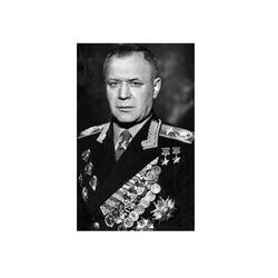 19 ноября 1900 (6 ноября по старому стилю) Советский военачальник, командующий Военно-Воздушными Силами РККА Новиков Александр Александрович
